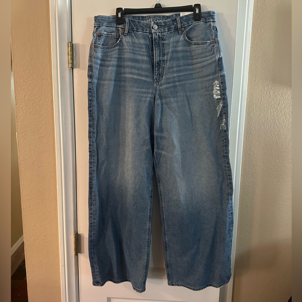 America Eagle Wide-Leg Distressed Jeans Curvy 14 Super high rise Baggy straight